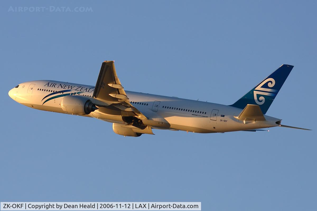 ZK-OKF, 2006 Boeing 777-219/ER C/N 34378, Air New Zealand ZK-OKF (FLT ANZ2) climbing out from RWY 24L (late in the afternoon) enroute to London Heathrow (EGLL).
