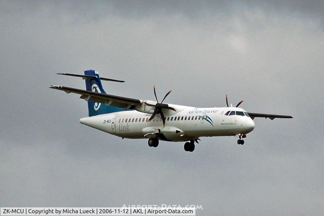 ZK-MCU, 2000 ATR 72-212A C/N 632, On approach to Auckland