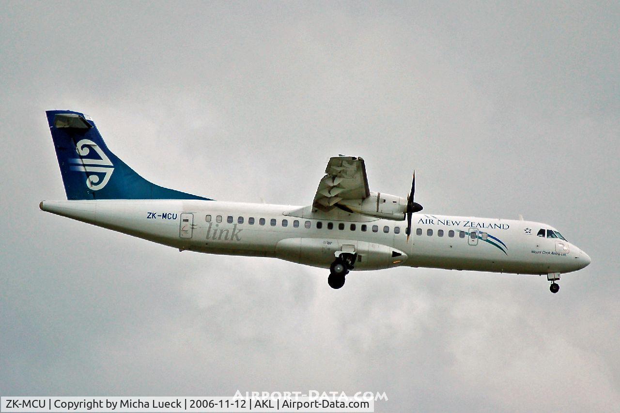 ZK-MCU, 2000 ATR 72-212A C/N 632, On approach to Auckland