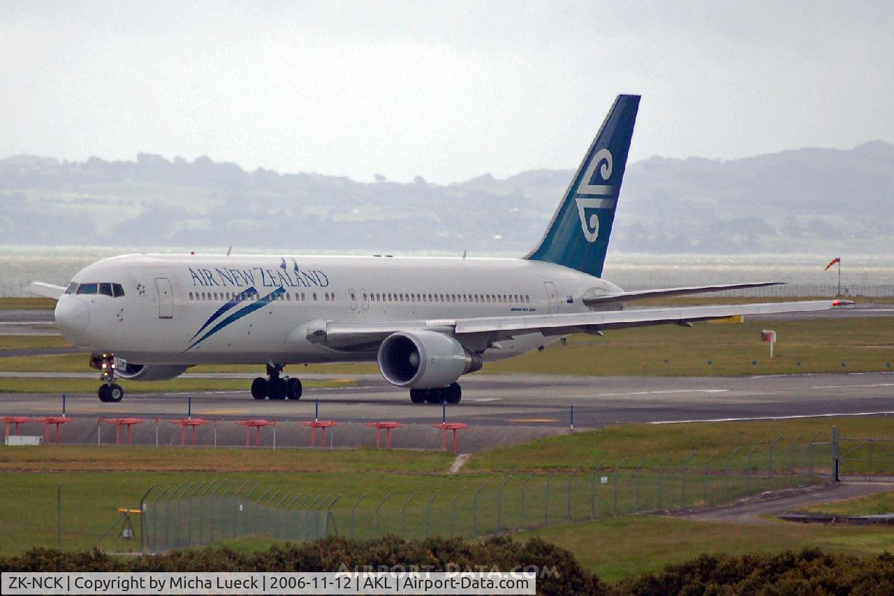 ZK-NCK, 1997 Boeing 767-319/ER C/N 26971, Taxiing to the runway