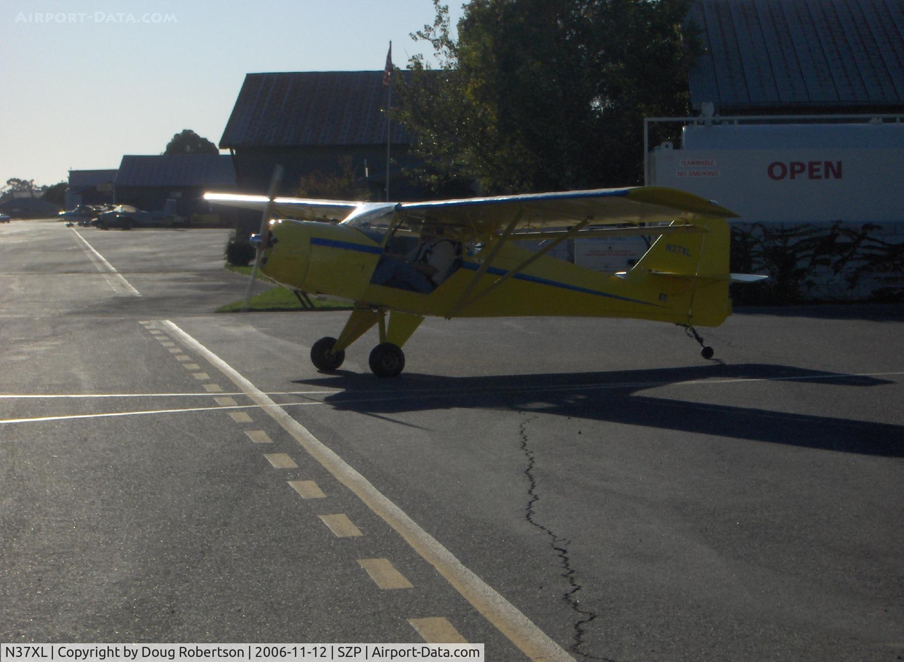 N37XL, 1997 Skystar Kitfox XL C/N BCX002, 1997 Beckett KITFOX XL, Rotax 912 100 Hp, taxi