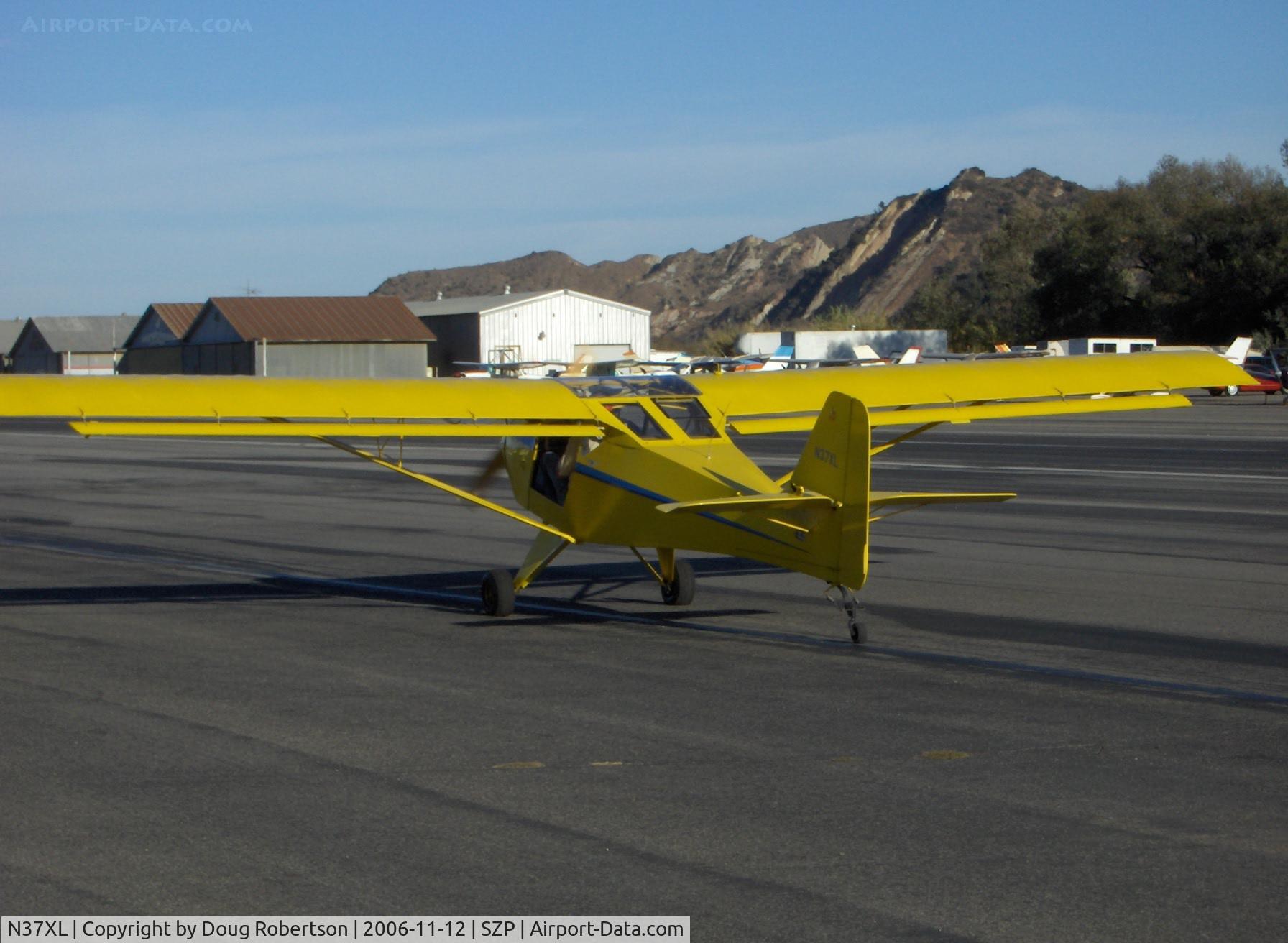 N37XL, 1997 Skystar Kitfox XL C/N BCX002, 1997 Beckett KITFOX XL, Rotax 912 100 Hp, taxi to Runway 22