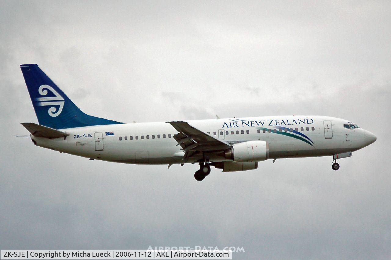 ZK-SJE, 1995 Boeing 737-3K2 C/N 27635, On approach to Auckland