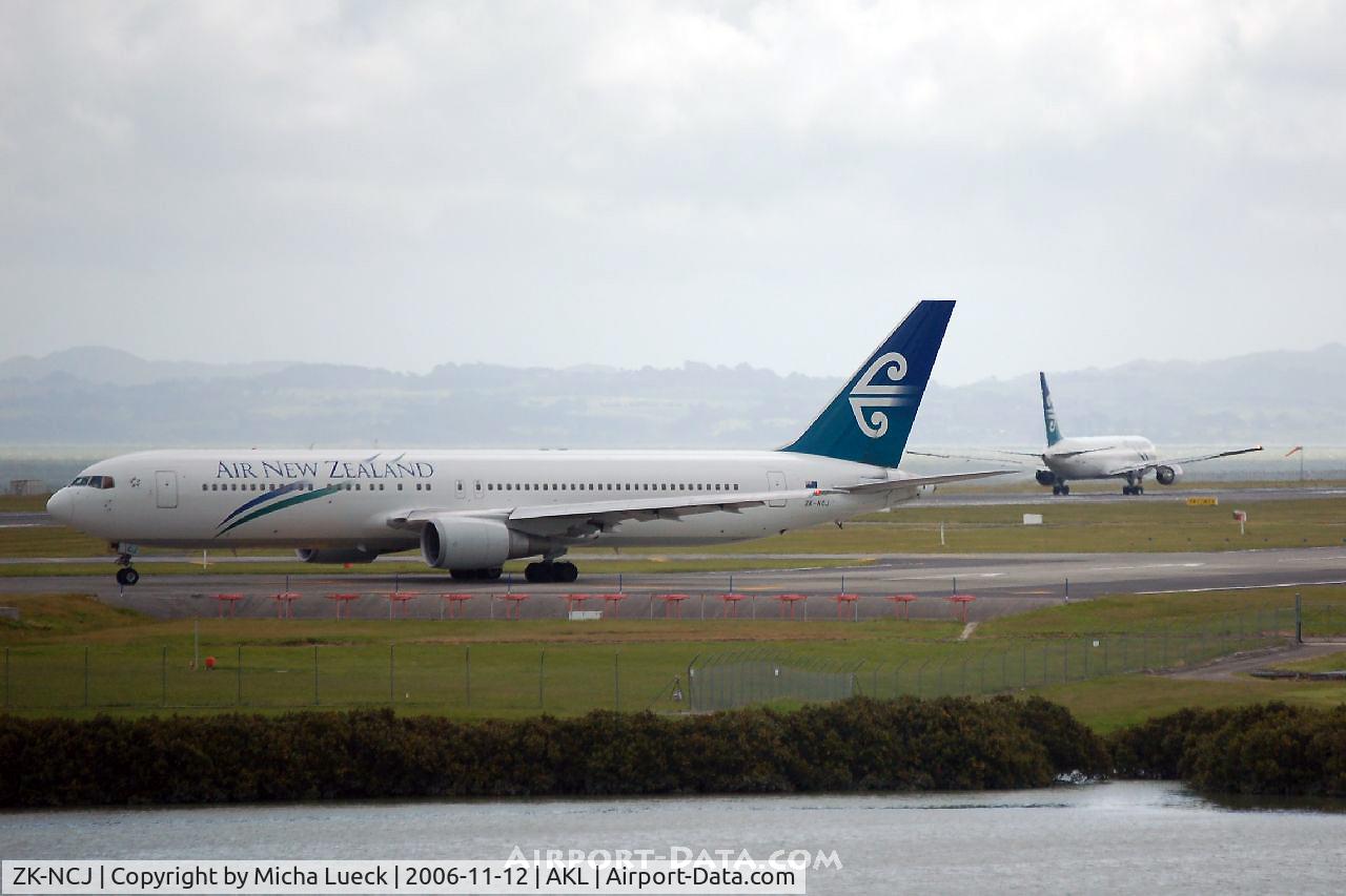 ZK-NCJ, 1995 Boeing 767-319/ER C/N 26915, ZK-NCJ is turning onto the runway, while sistership ZK-NCK is already accelerating for take-off