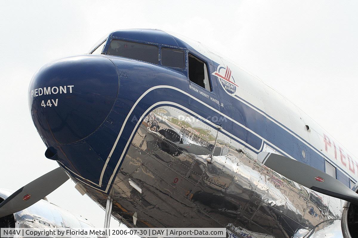 N44V, 1942 Douglas DC-3 C/N 4545, DC-3