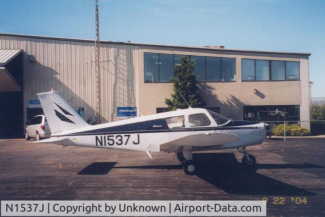 N1537J, 1968 Piper PA-28-140 C/N 28-23938, What a pretty little plane ...