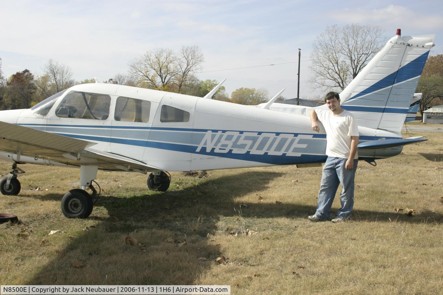 N8500E, 1976 Piper PA-28-151 C/N 28-7615137, Me and my first flight