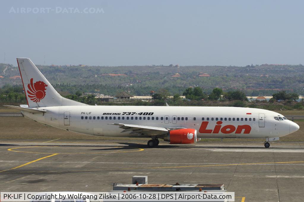PK-LIF, 1989 Boeing 737-4YO C/N 24467, visitor