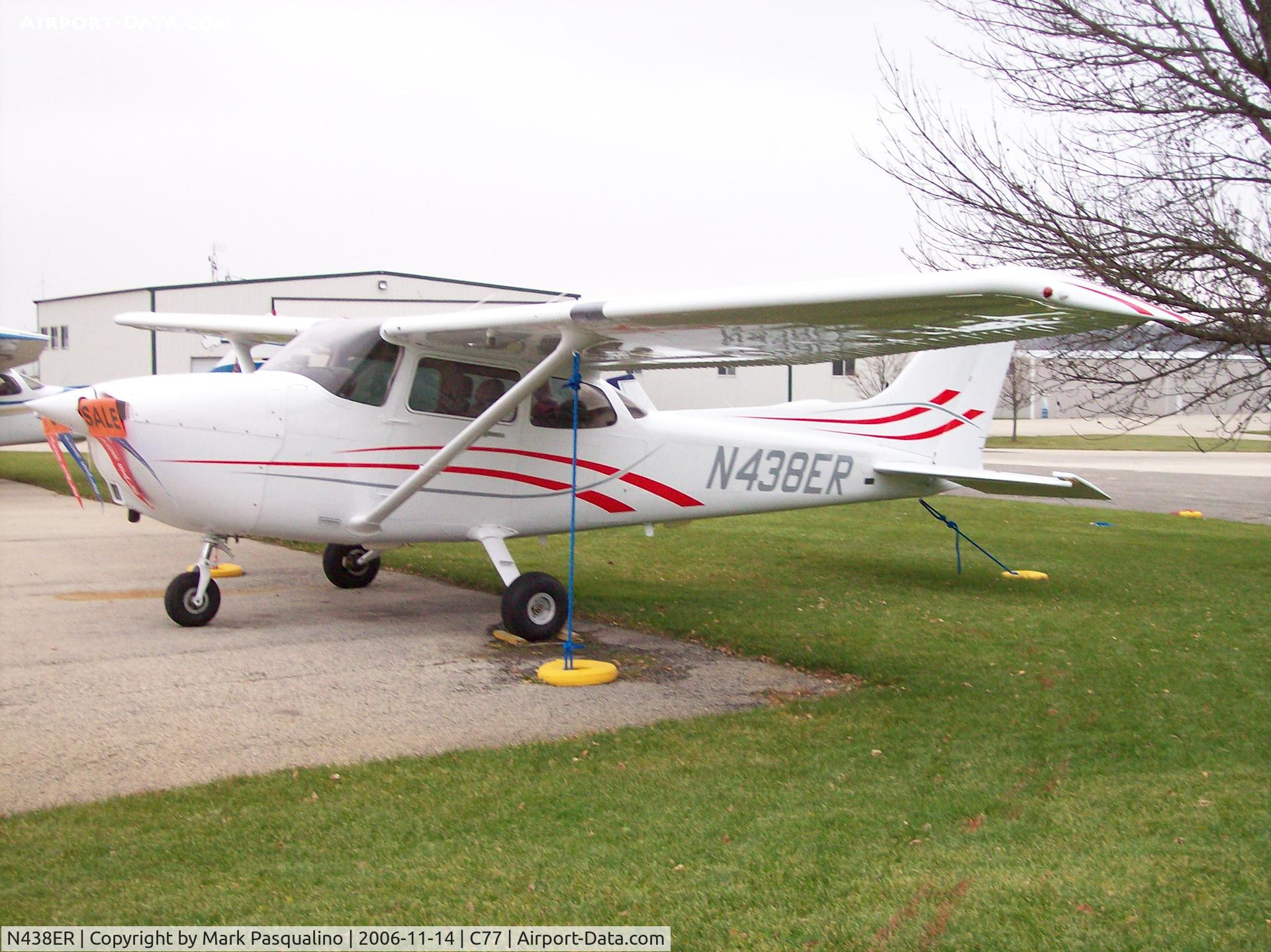 N438ER, 2001 Cessna 172S C/N 172S8934, Cessna 172