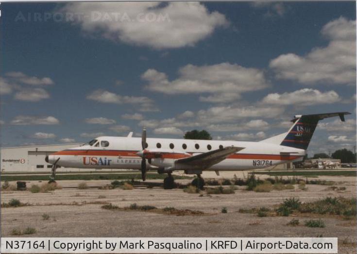 N37164, Fairchild M-62A C/N T41-850, Beech 1900