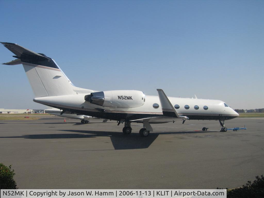 N52MK, 1998 Gulfstream Aerospace G-IV C/N 1337, Another Gulfstream visiting 