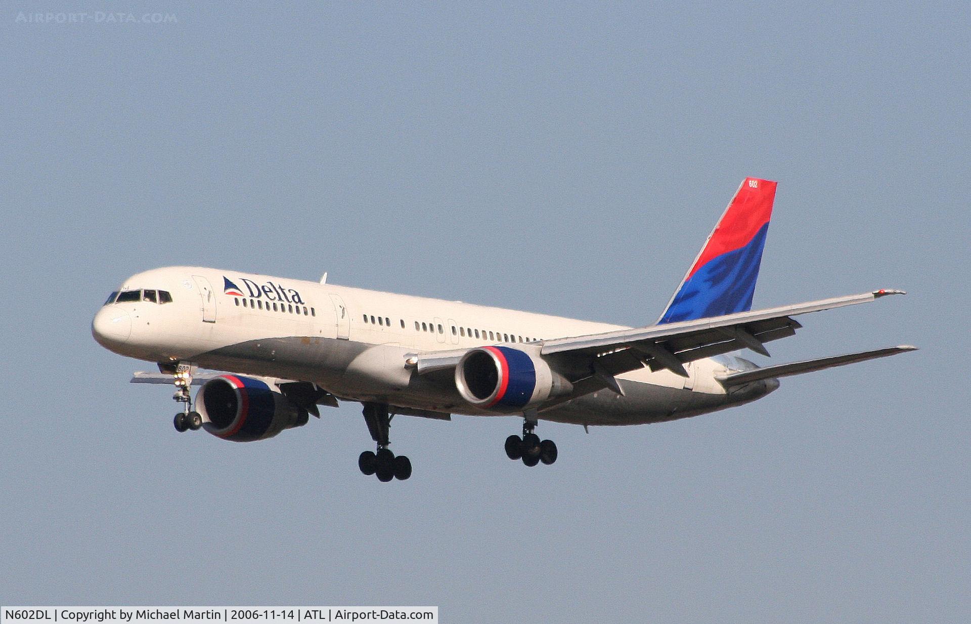 N602DL, 1984 Boeing 757-232 C/N 22809, On final for Runway 27L