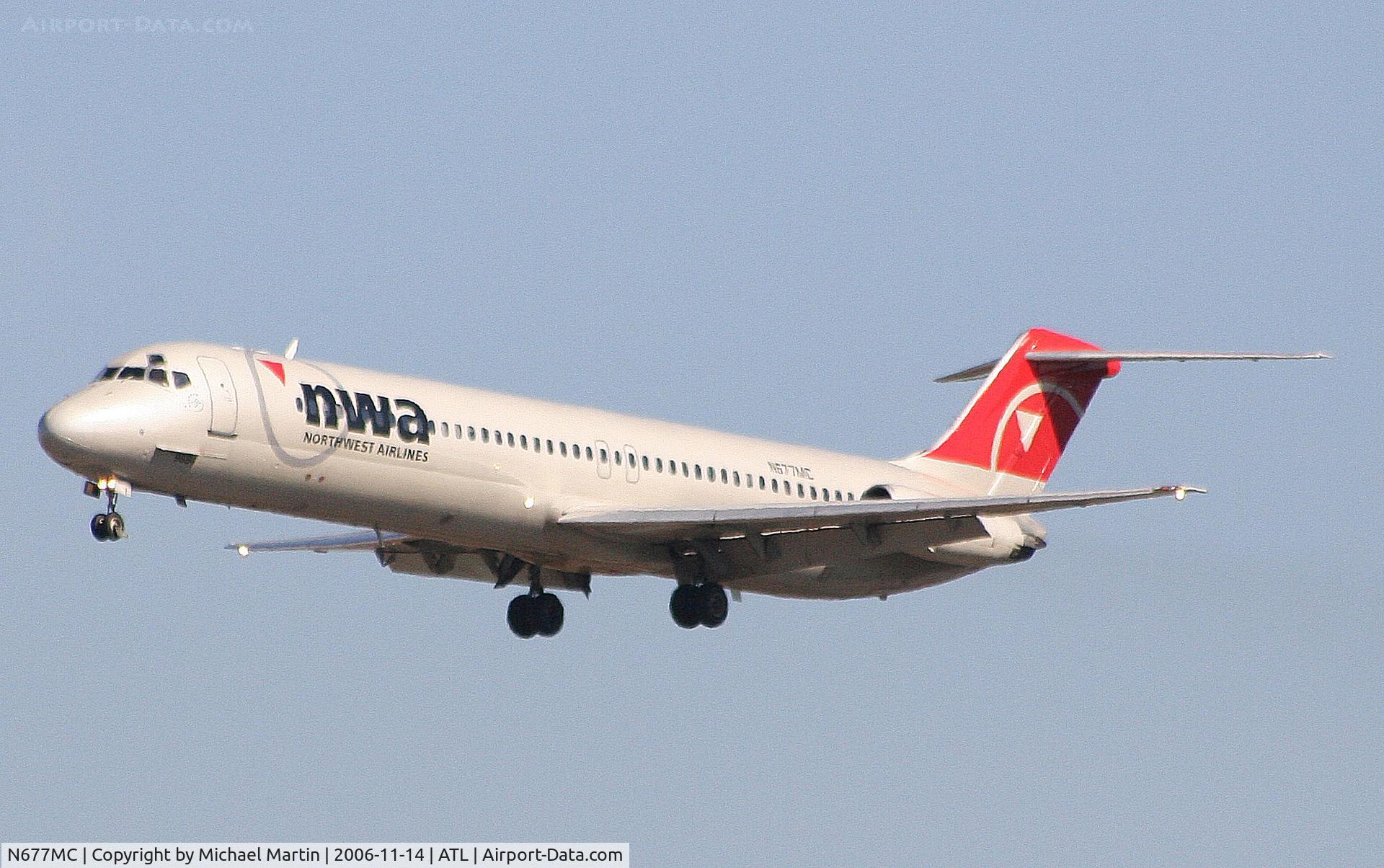 N677MC, 1977 McDonnell Douglas DC-9-51 C/N 47756, On final for Runway 27L