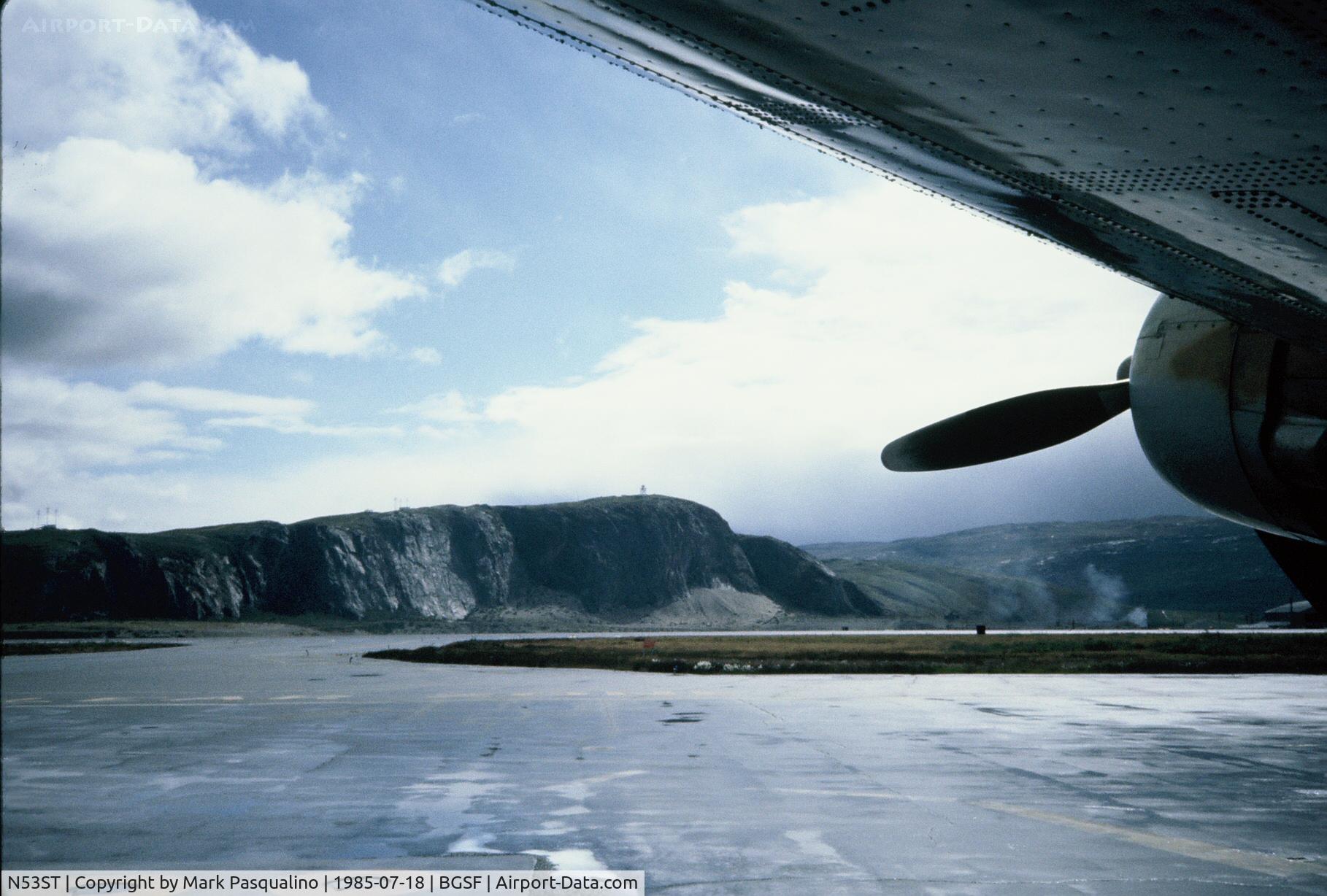 N53ST, 1943 Douglas DC3C (C-47A-20-DL) C/N 9380, DC-3    Sondrestrom, Greenland