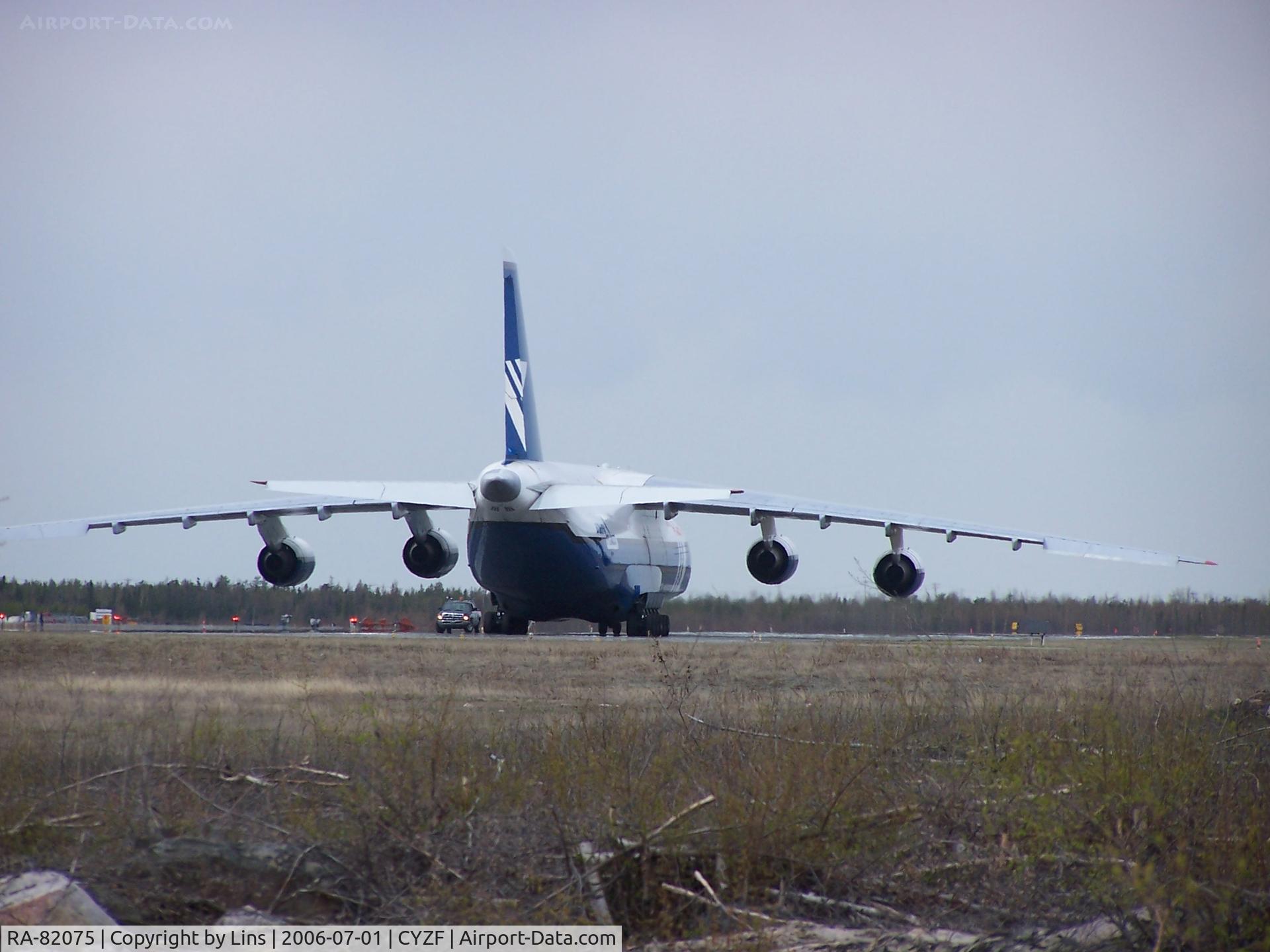 RA-82075, 1994 Antonov An-124-100 Ruslan C/N 9773053459147, Antonov AN-124-100 At Yellowknife Airport