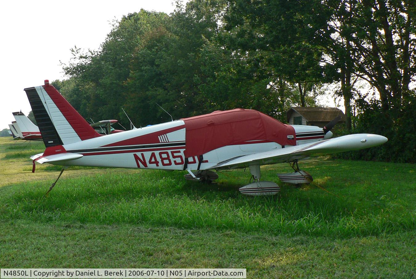 N4850L, 1967 Piper PA-28-180 C/N 28-4199, Oldtimer 1967 Cherokee Archer at home at Hackettstown.