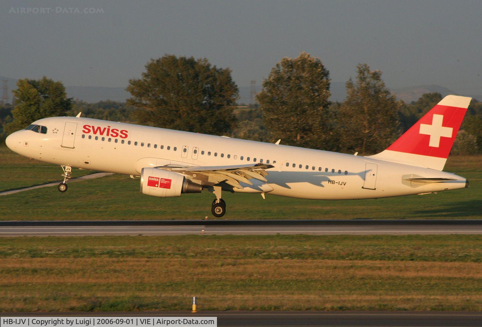 HB-IJV, 2003 Airbus A320-214 C/N 2024, Swiss A320