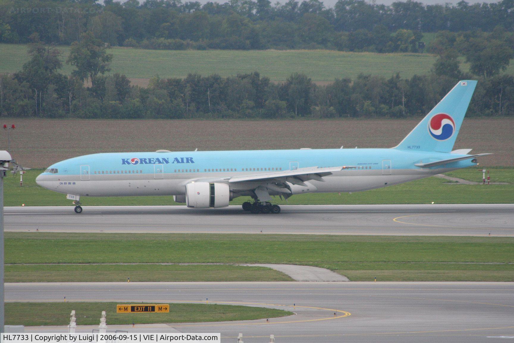 HL7733, 2005 Boeing 777-2B5/ER C/N 34206, Korean Air 777-200