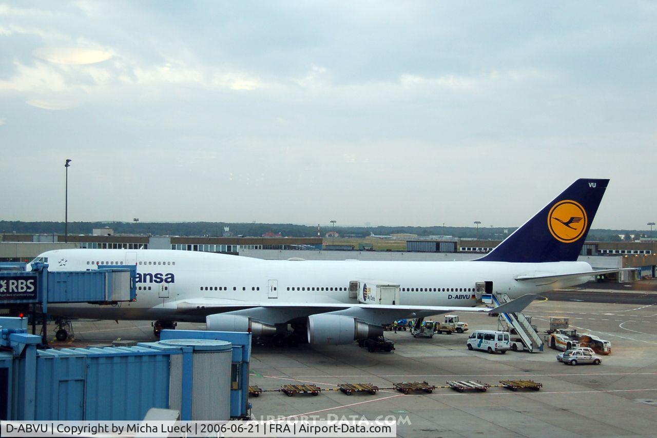 D-ABVU, 1998 Boeing 747-430 C/N 29492, Just arrived from Singapore