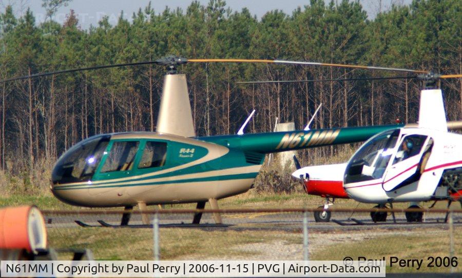N61MM, 2008 Robinson R44 II C/N 12256, Very pretty company-owned Robinson