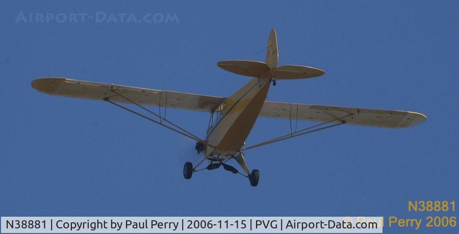 N38881, 1941 Piper J-3 Cub C/N 7369, A slight dip of the wing, and she's off