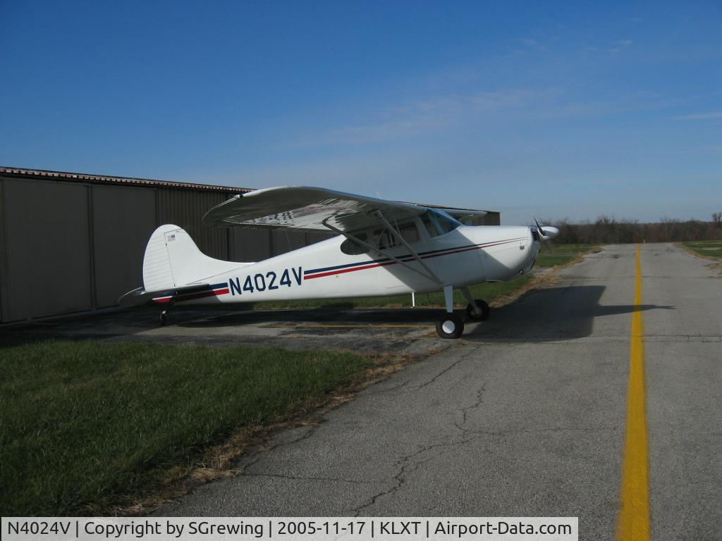 N4024V, 1948 Cessna 170 C/N 18343, Just arrived at new location/hangar.
