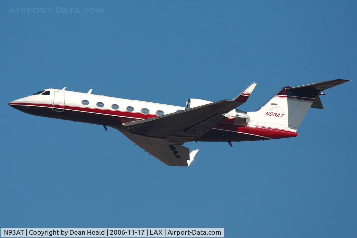 N93AT, 1987 Gulfstream Aerospace G-1159 Gulfstream G-IV C/N 1020, 1987 Gulfstream G-IV N93AT (Tessler Aviation Leasing Corporation) climbing out from RWY 25R.