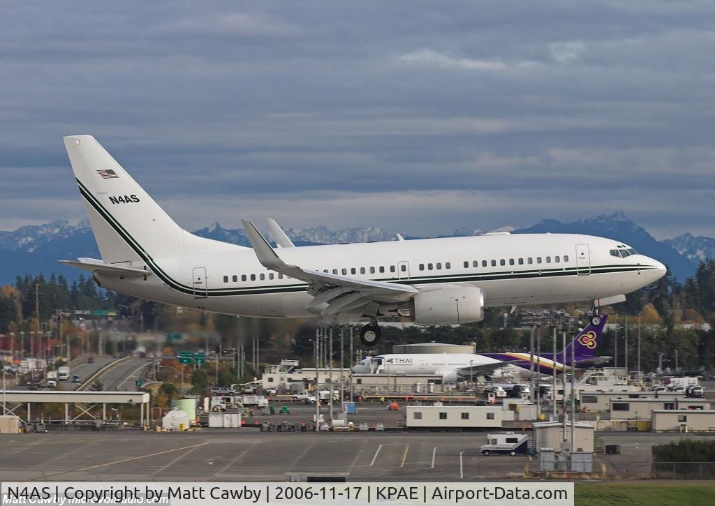 N4AS, 2007 Bombardier Challenger 605 (CL-600-2B16) C/N 5721, Landing at Paine Field, Everett, Washington