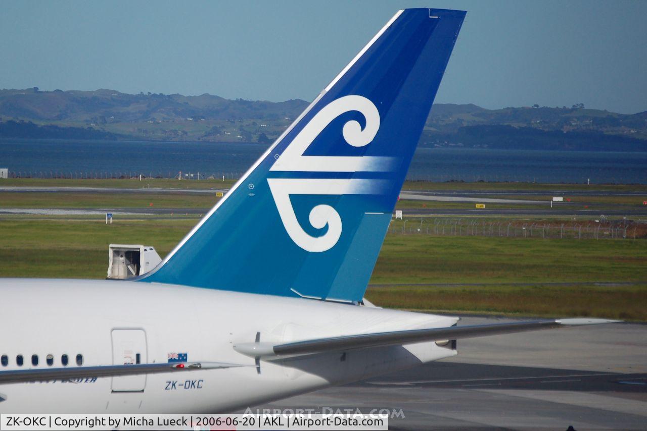 ZK-OKC, 2006 Boeing 777-219/ER C/N 34377, in Auckland