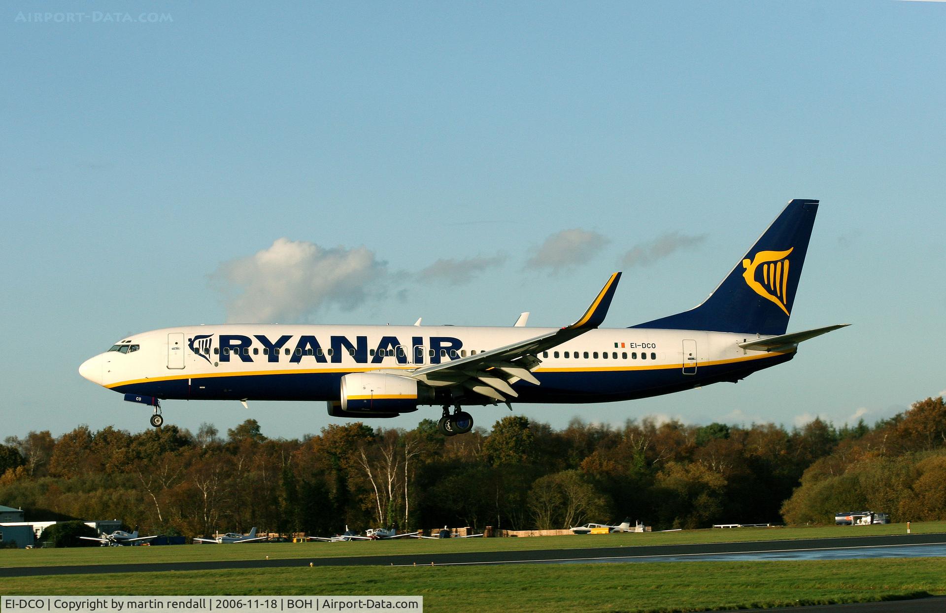EI-DCO, 2004 Boeing 737-8AS C/N 33809, B737