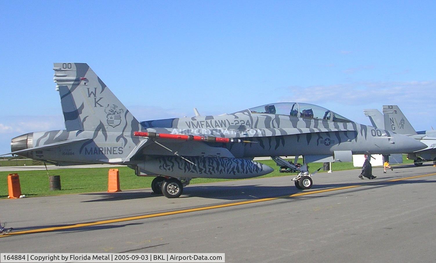 164884, McDonnell Douglas F/A-18D Hornet C/N 1216/D123, F-18