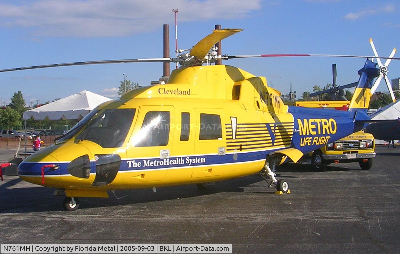 N761MH, 1981 Sikorsky S-76A C/N 760232, S-76