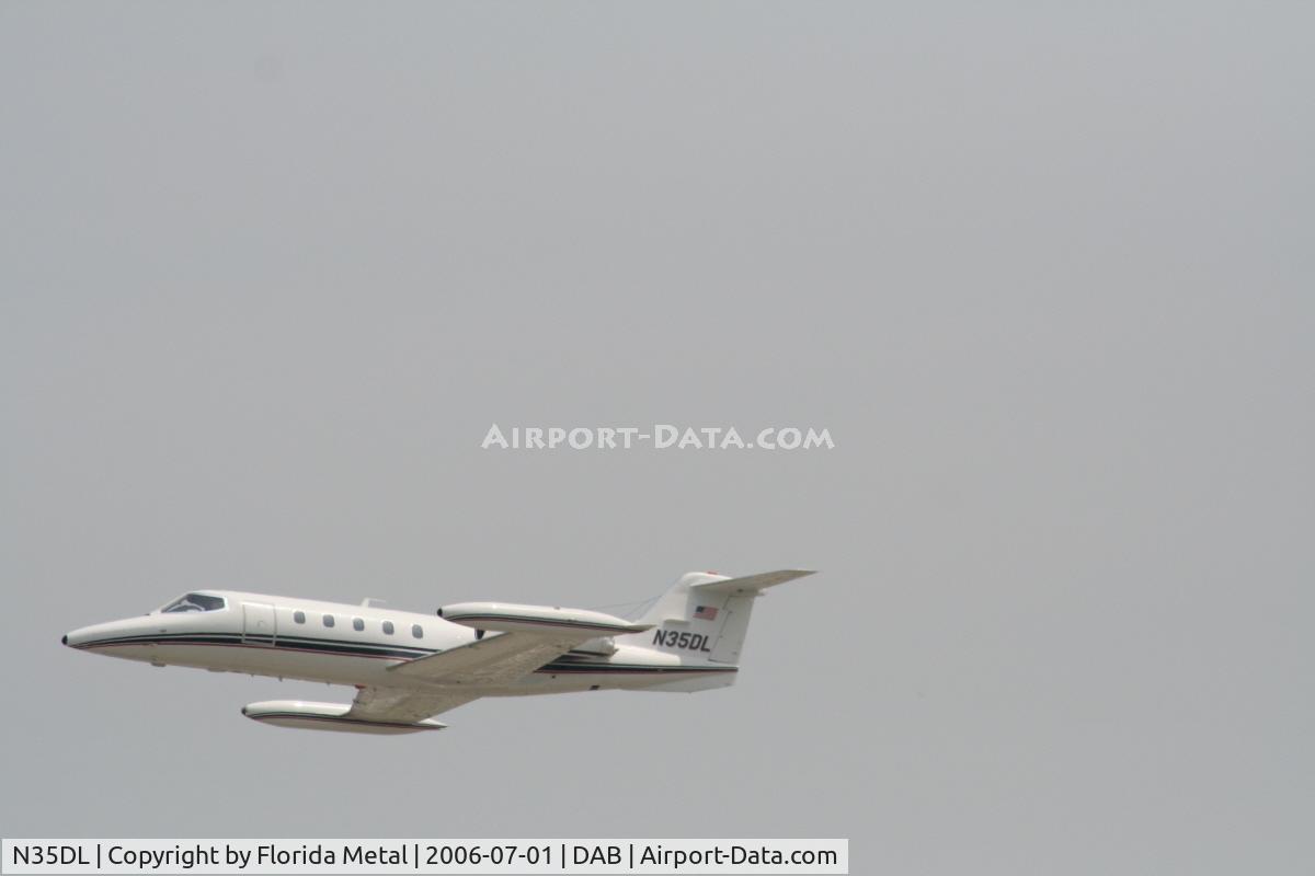 N35DL, 1980 Gates Learjet 25D C/N 317, Lear 35