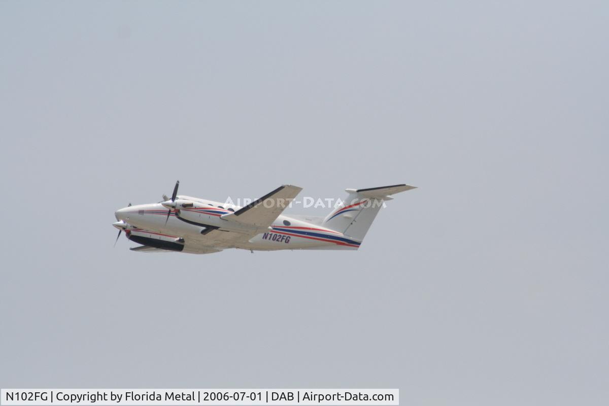 N102FG, 2002 Raytheon B200 King Air C/N BB-1799, King Air 200