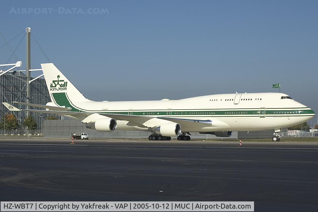 HZ-WBT7, 1992 Boeing 747-4J6 C/N 25880, Kingdom Holding Boeing 747-400