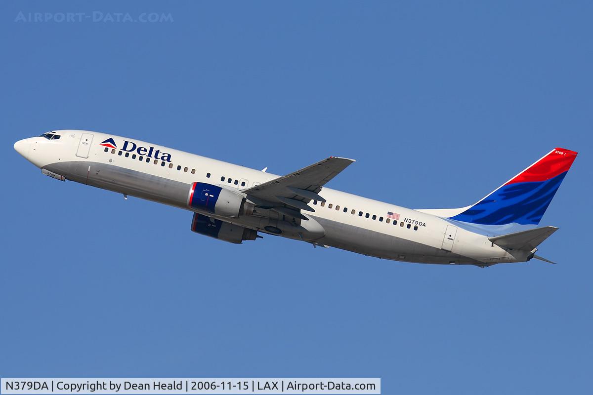N379DA, 1999 Boeing 737-832 C/N 30349, Delta Airlines N379DA (FLT DAL1194) climbing out from RWY 25R enroute to Cincinnati Northern Kentucky Int'l (KCVG).