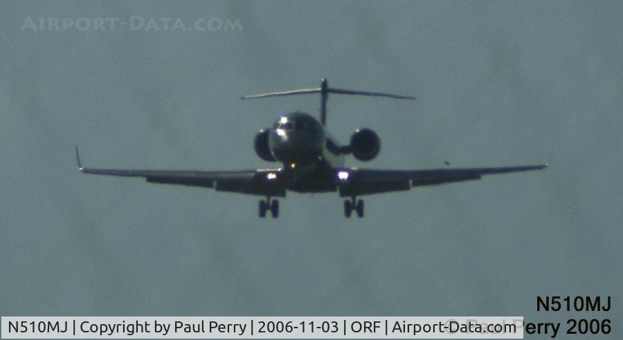 N510MJ, 2003 Bombardier CRJ-700 (CL-600-2C10) Regional Jet C/N 10101, From this angle, she looks like a small biz-jet