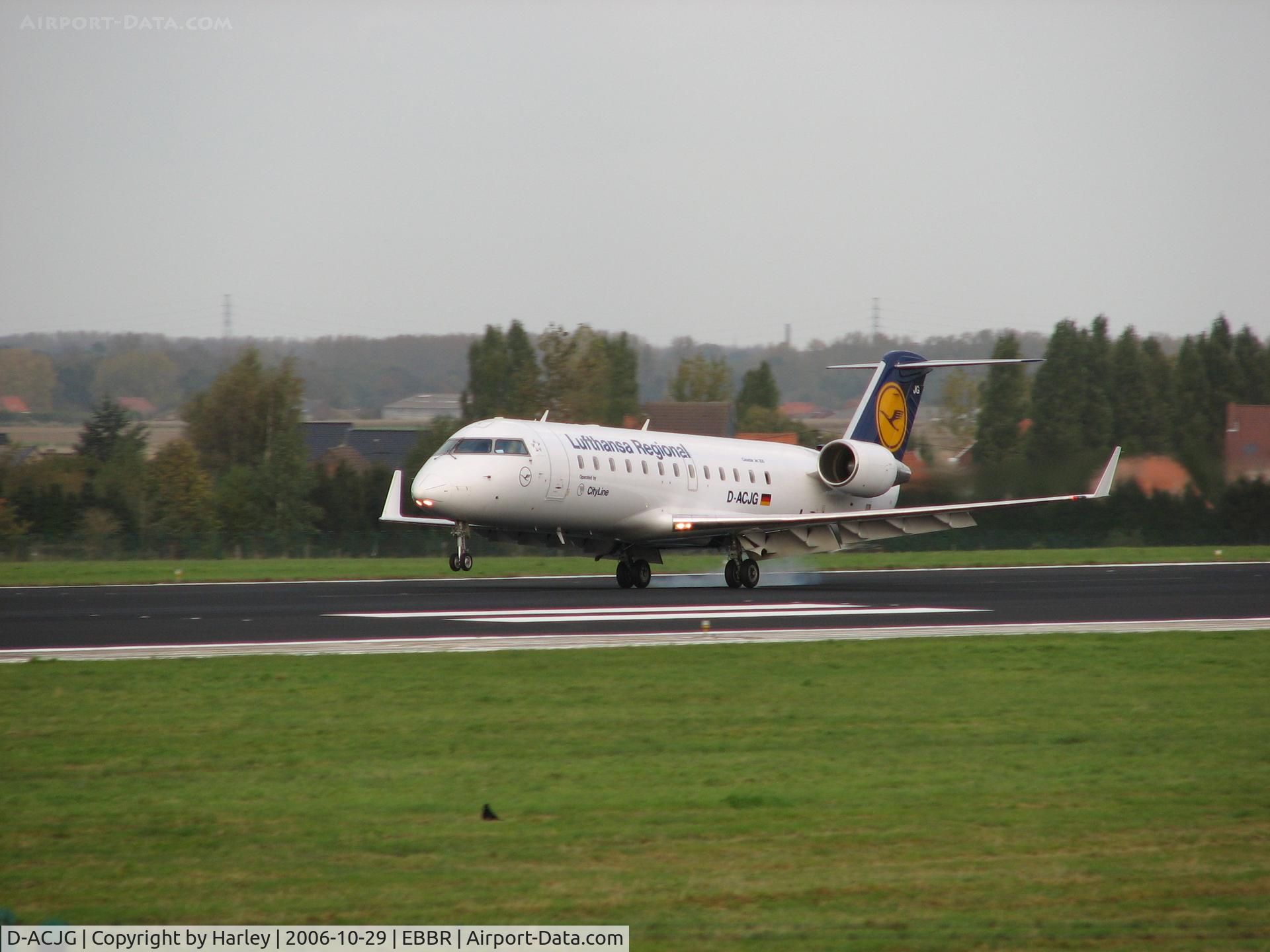 D-ACJG, 1996 Canadair CRJ-100LR (CL-600-2B19) C/N 7220, Touch down on RWY 25L in Brussels