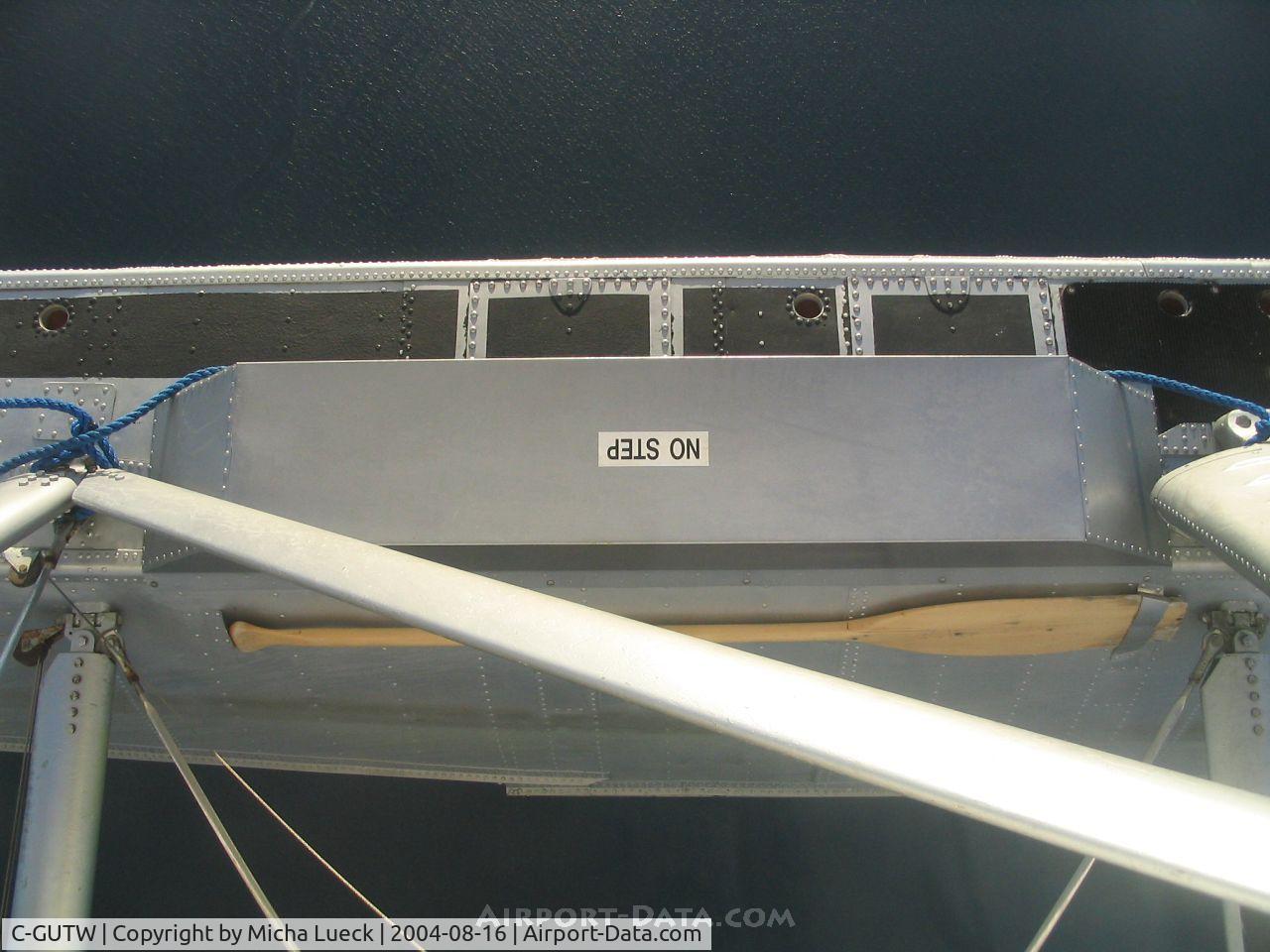 C-GUTW, 1960 De Havilland Canada DHC-3 Turbo Otter Otter C/N 405, View on the float of Harbour Air Single Otter C-GUTW, en route from Victoria Harbour to Vancouver Coal Harbour...