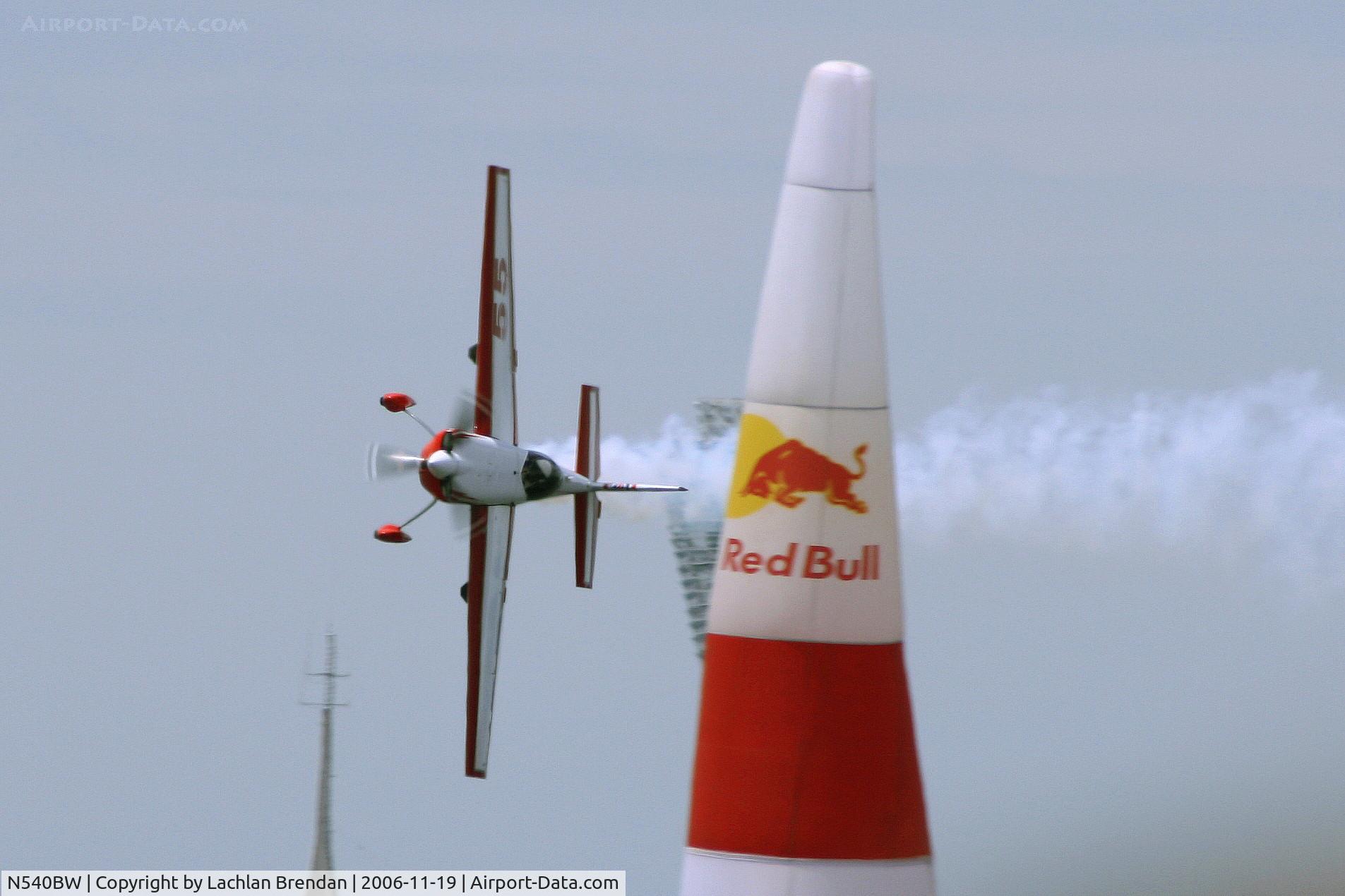 N540BW, 1998 Zivko Edge 540 C/N 0021, Red Bull Air Race Perth 2006
