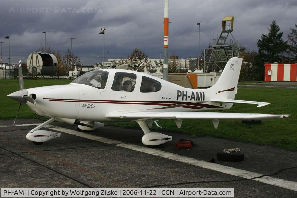 PH-AMI, 2009 Cirrus SR20 C/N 1341, visitor
