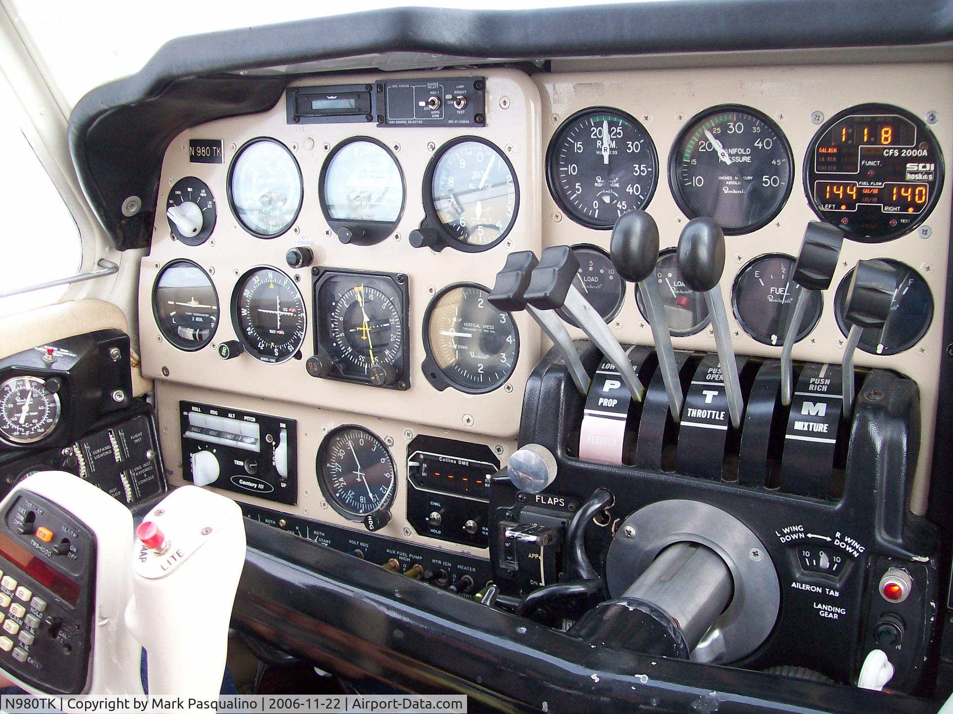 N980TK, 1971 Beech E-55 Baron C/N TE-832, Beech E55