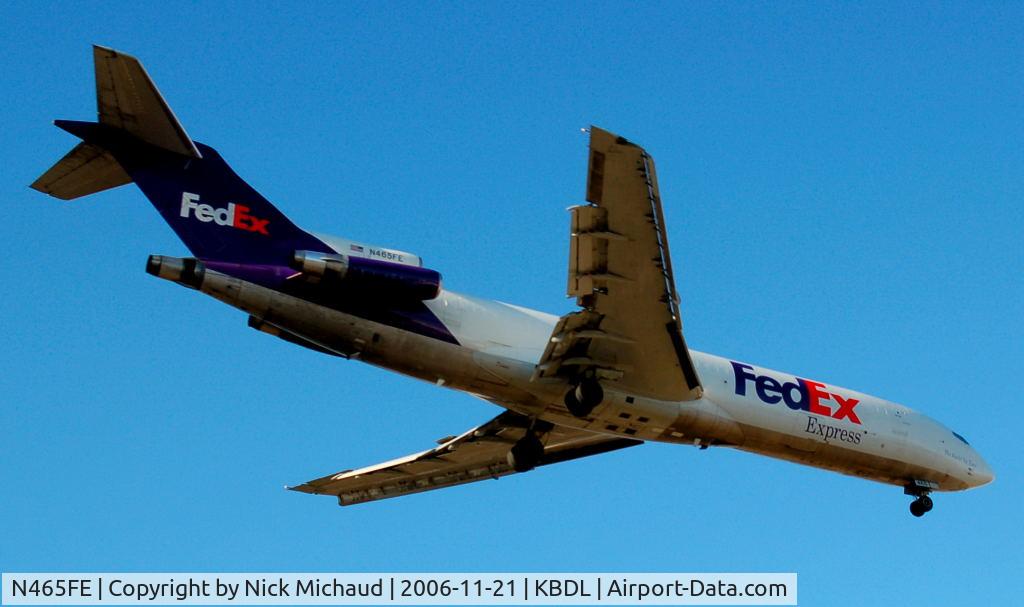 N465FE, 1976 Boeing 727-225 C/N 21289, Landing runway 33