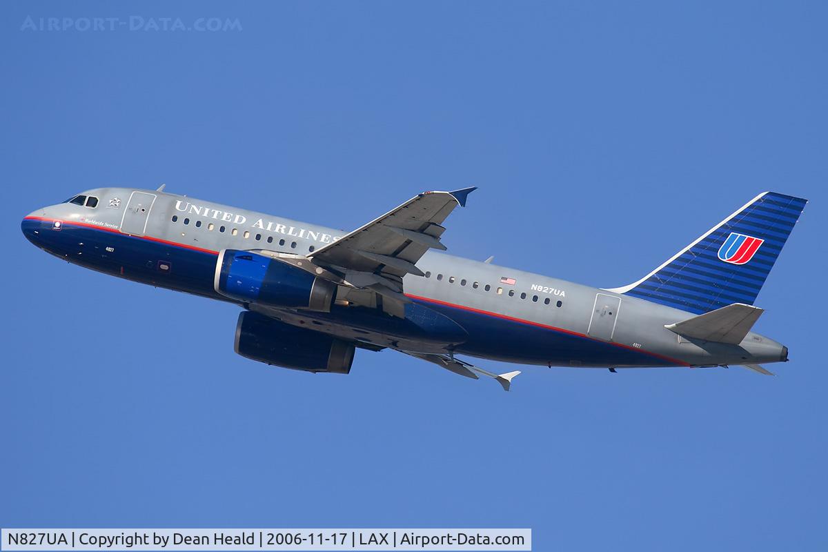 N827UA, 1999 Airbus A319-131 C/N 1022, United Airlines N827UA (FLT UAL492) climbing out from RWY 25R enroute to Dallas Fort Worth Int'l (KDFW).