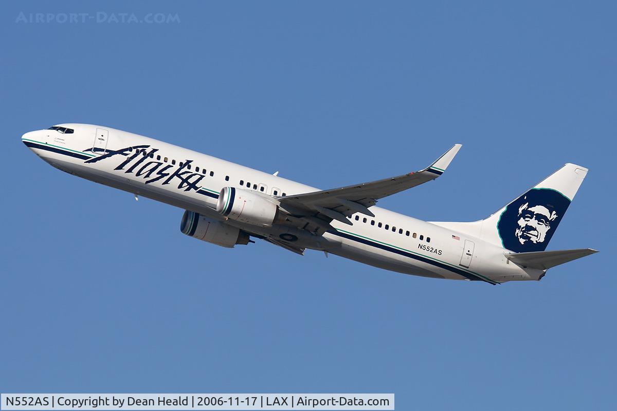 N552AS, 2006 Boeing 737-890 C/N 34595, Alaska Airlines N552AS (FLT ASA215) climbing out from RWY 25R enroute to Licenciado Gustavo Diaz Ordaz Int'l (MMPR) - Puerto Vallarta, Mexico.