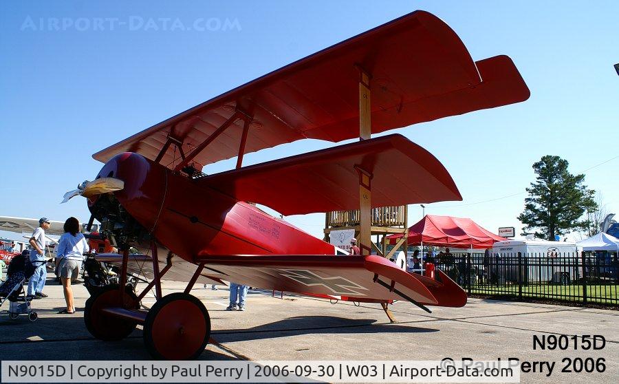 N9015D, Fokker Dr.1 Triplane Replica C/N 528189-AA, Best way to get the impact of a tri-plane, up close