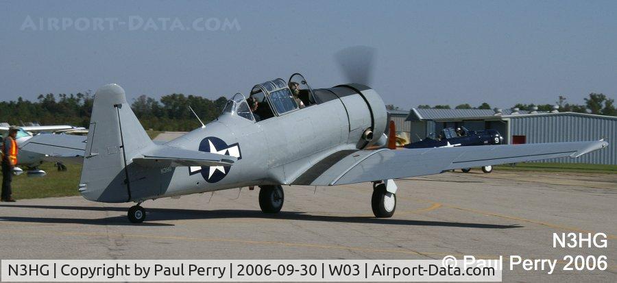 N3HG, North American T-6G Texan C/N 168-201, Taxiing back after her demo
