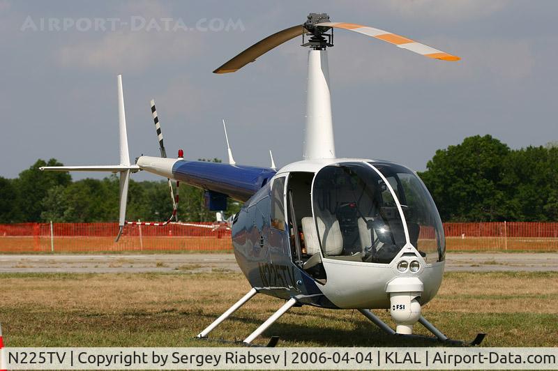 N225TV, 1996 Robinson R44 C/N 0253, Sun-n-fun 2006