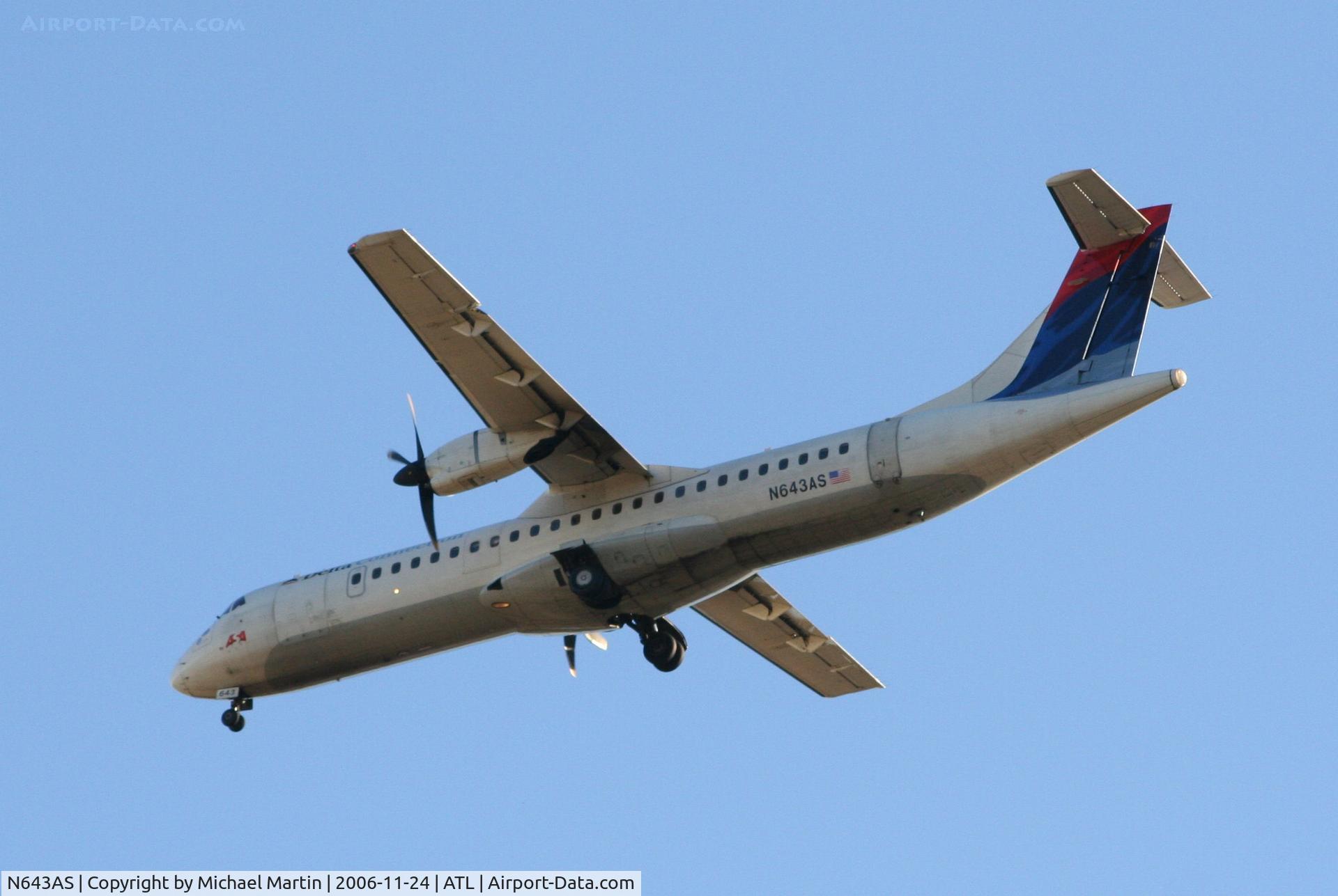 N643AS, 1994 ATR 72-212 C/N 413, On final for Runway 9R