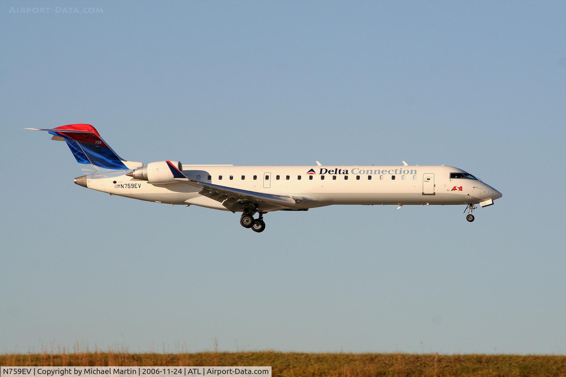 N759EV, 2005 Bombardier CRJ-700 (CL-600-2C10) Regional Jet C/N 10211, Over the numbers of 9R